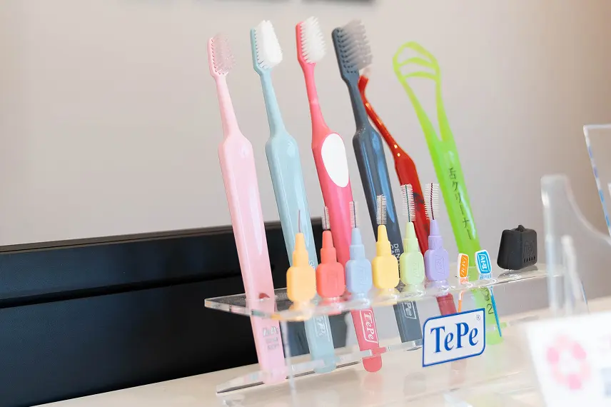 数種類の歯ブラシ